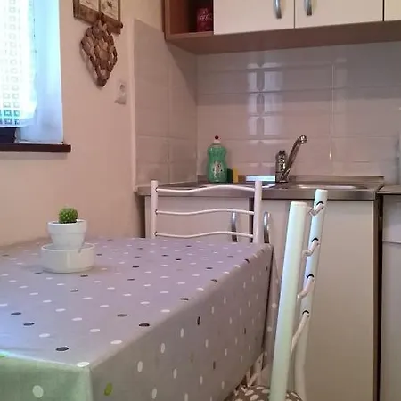 Apartman *